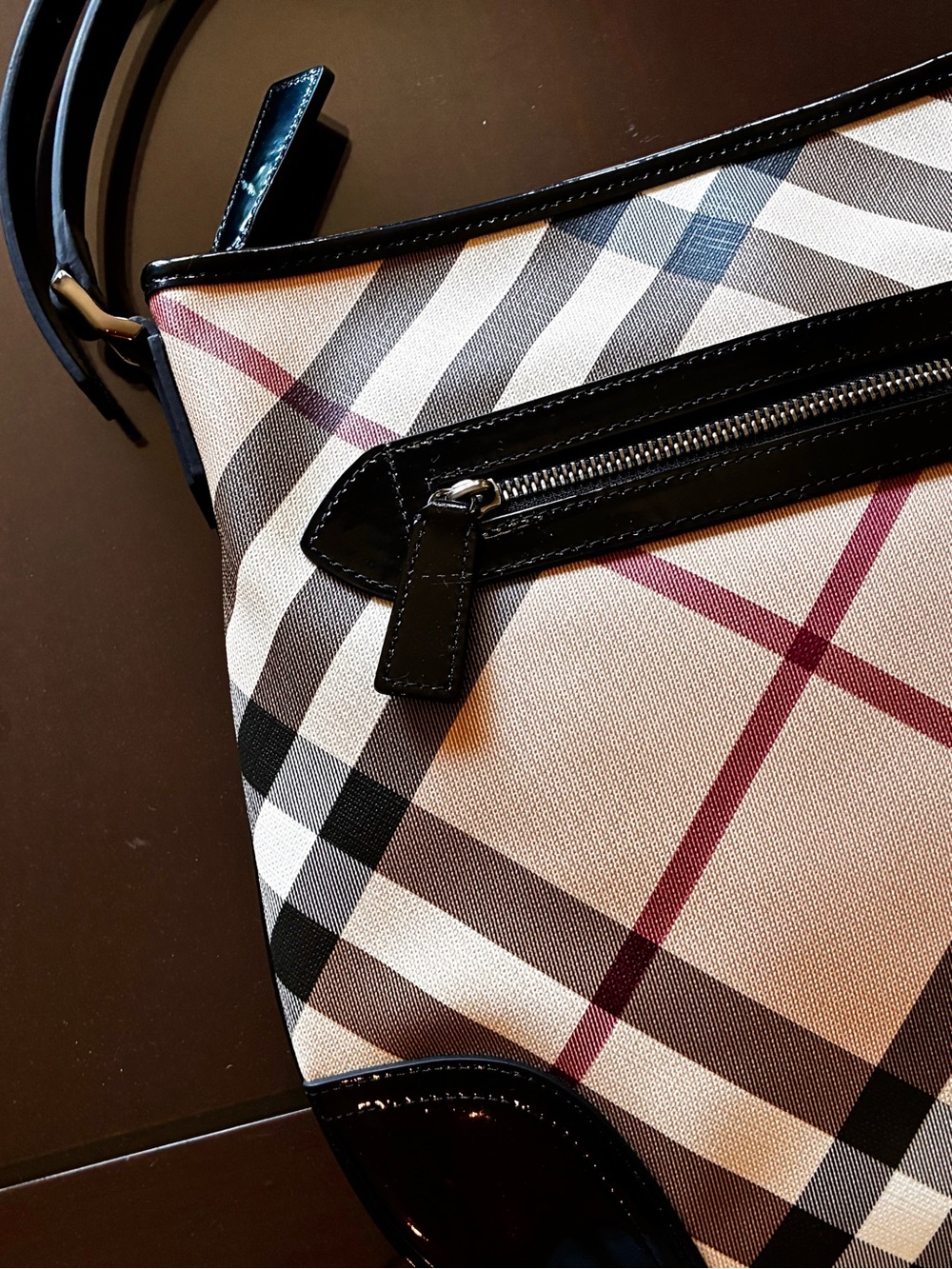 Burberry Dryden Supernova Crossbody Bag - Picture 3 of 9